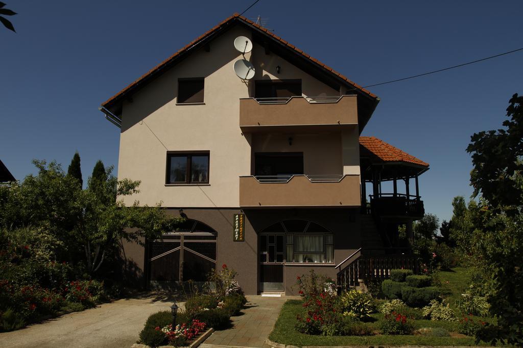 Apartments Tratincica Seliste Dreznicko Luaran gambar